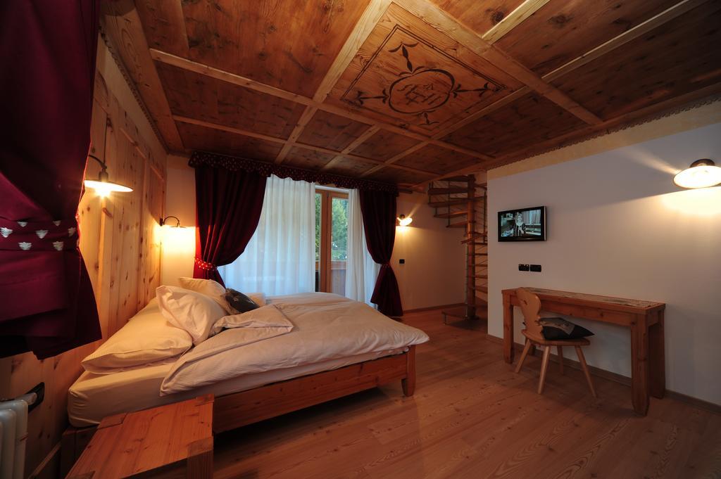 Chalet Alpenrose Bio Wellness Naturhotel Cogolo Exterior foto
