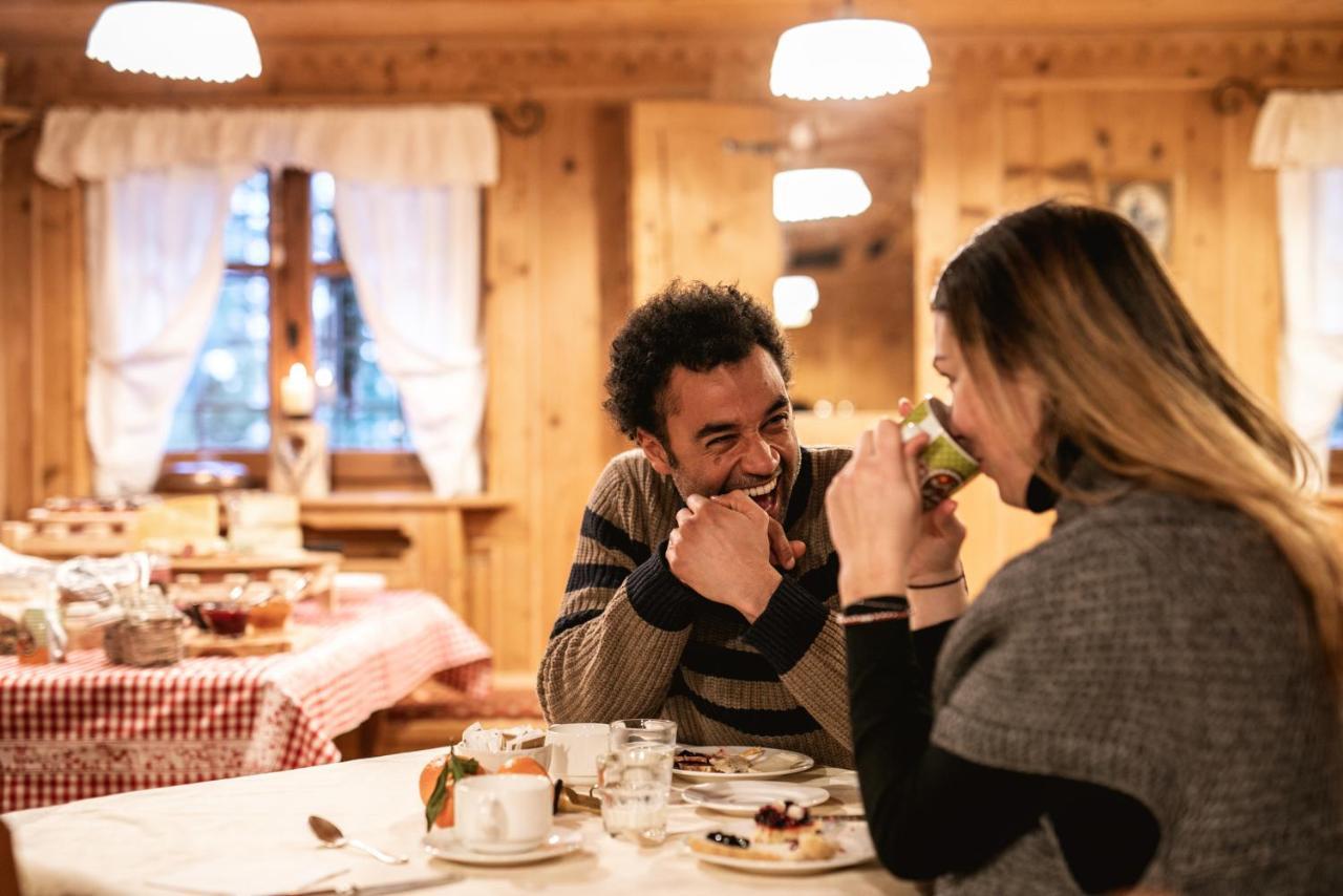 Chalet Alpenrose Bio Wellness Naturhotel Cogolo Exterior foto