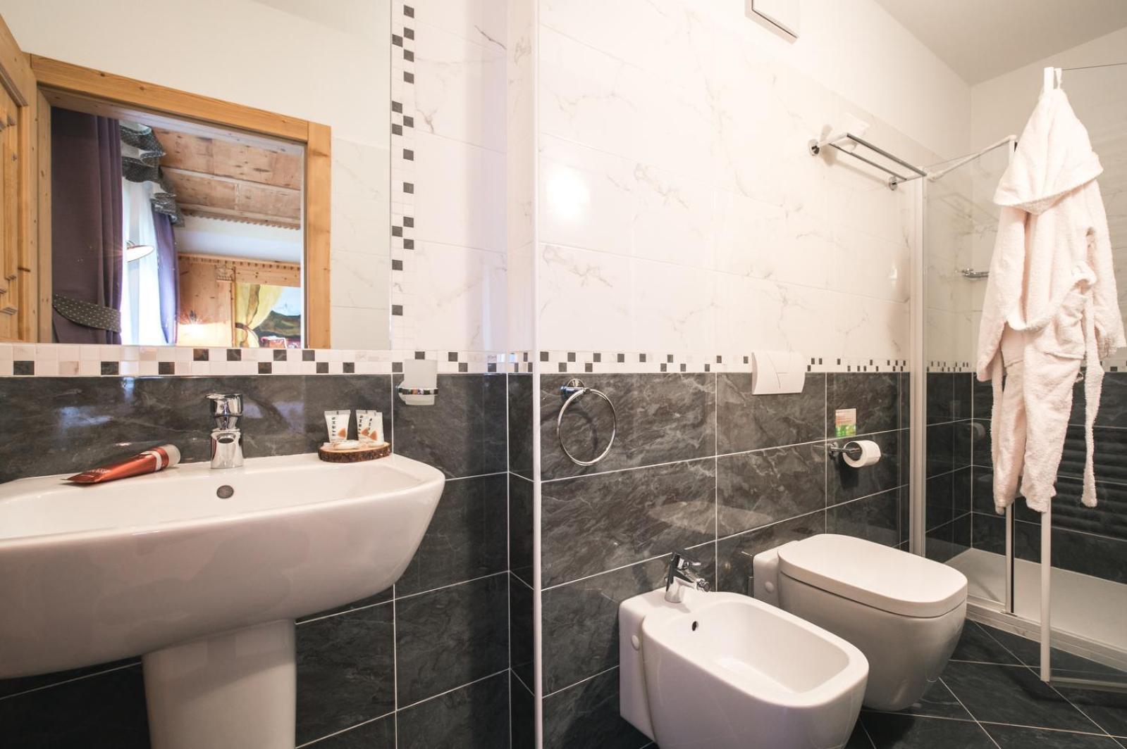 Chalet Alpenrose Bio Wellness Naturhotel Cogolo Exterior foto
