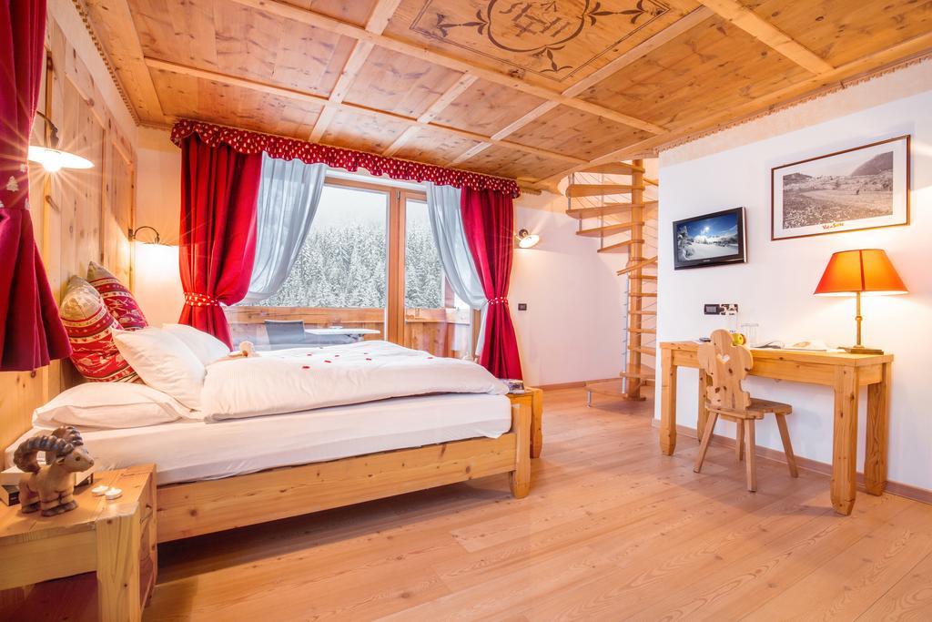 Chalet Alpenrose Bio Wellness Naturhotel Cogolo Exterior foto