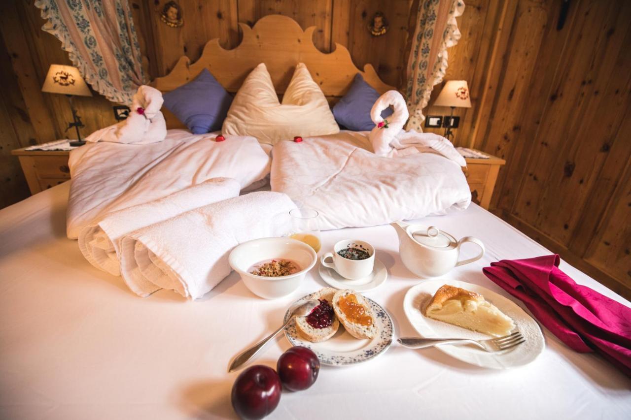 Chalet Alpenrose Bio Wellness Naturhotel Cogolo Exterior foto